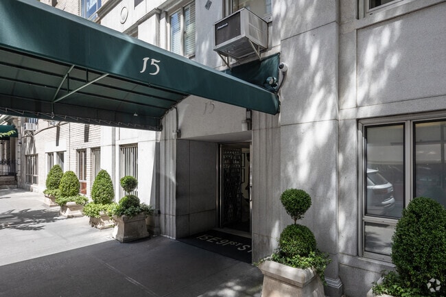 Entrance - 15 E 91st St