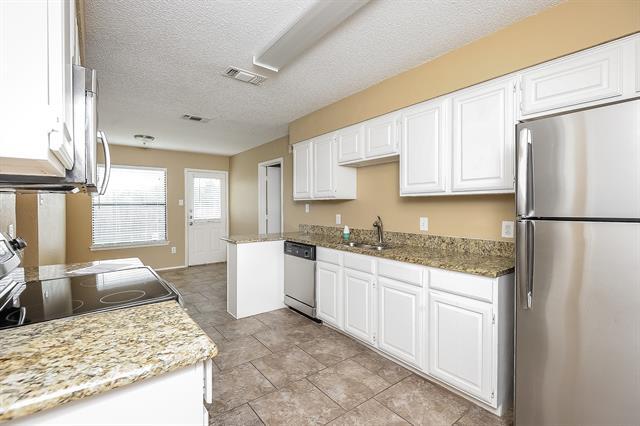 Photo - 645 Lemon Dr