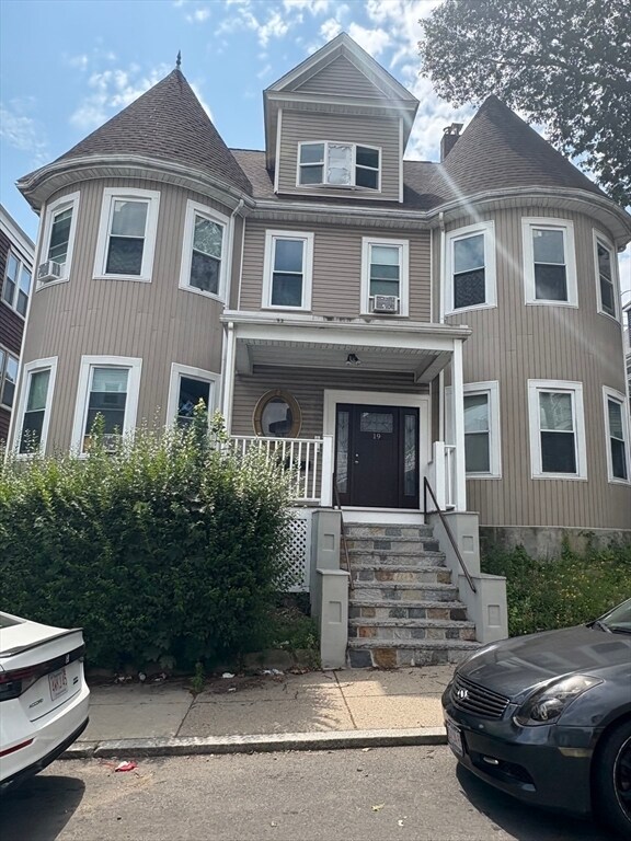 Photo - 19 Wolcott St Unit 3