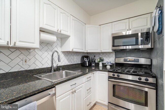 Photo - 1245 13th St NW Unit 103