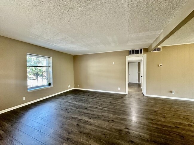 Photo - 2638 Park Rd