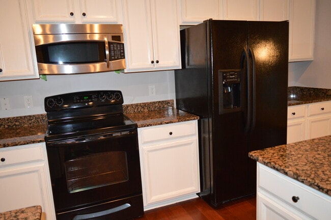 Photo - 15609 Troubadour Ln