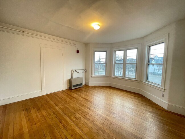 Photo - 459 Beech St Unit 2