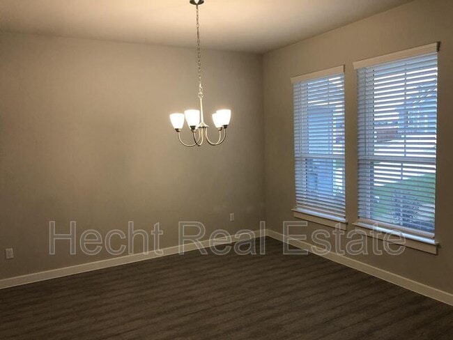 Photo - 212 Wild Sage Ln