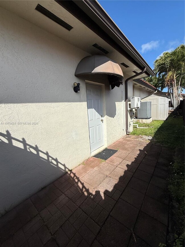 Photo - 18529 SW 97th Pl Unit 1