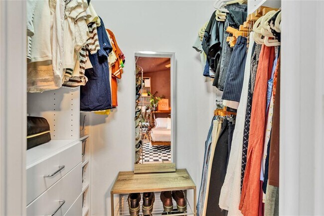 Photo - 3808 Southway Dr Unit 103