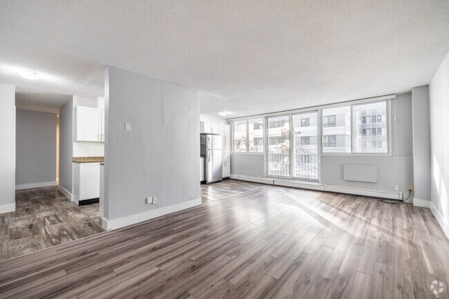 2BR, 1BA - 844SF - Salon - Gloucester Apartments