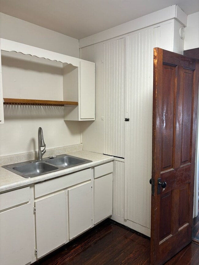 Photo - 103 Ruxton Ave Unit A