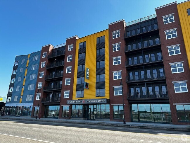 Building Photo - 409 Elm St Unit 603 Rental