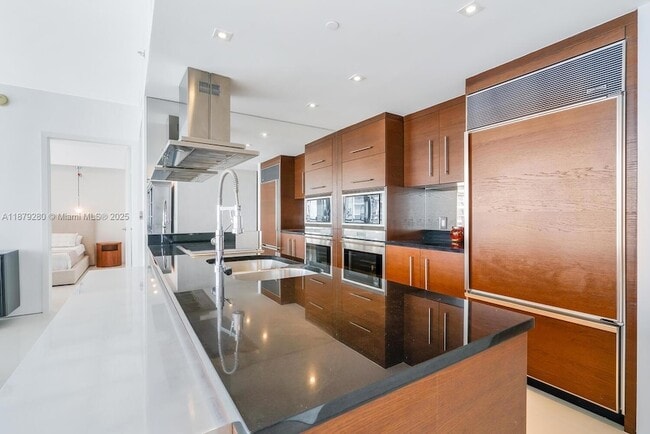 Photo - 495 Brickell Ave Unidad 4204