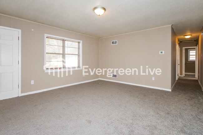 Photo - 4996 Harrington Ave