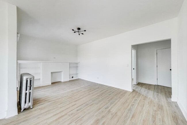 Photo - 7733 N Hermitage Ave