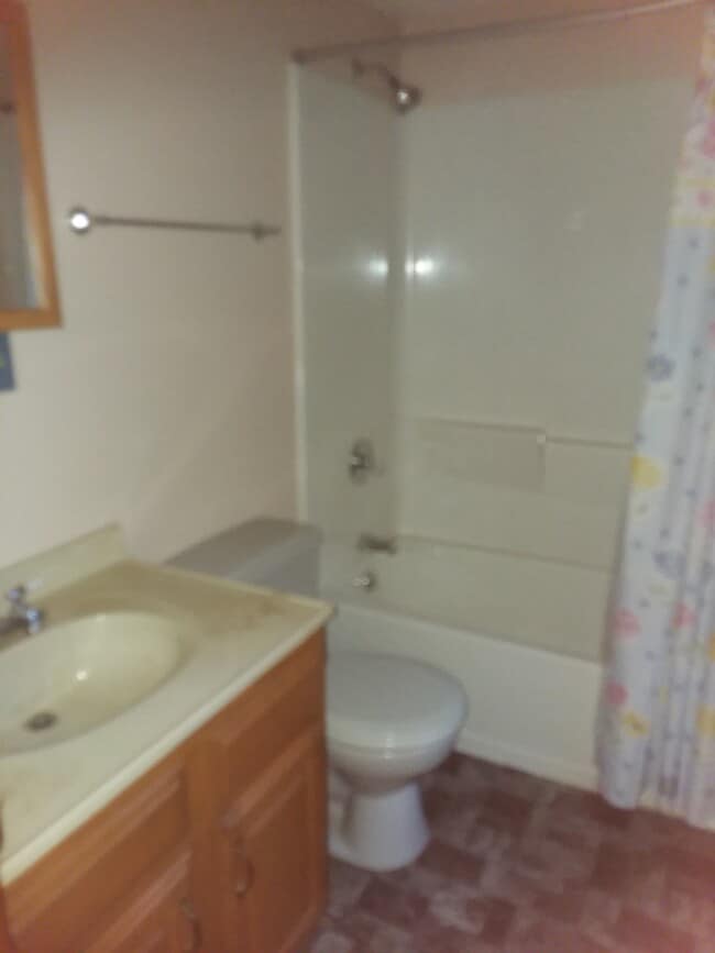 Photo - 601 Cream Hollow Rd