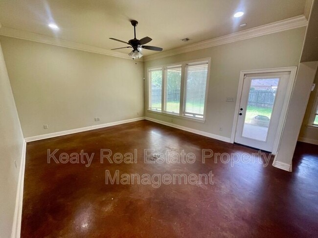 Photo - 115 Barataria Dr