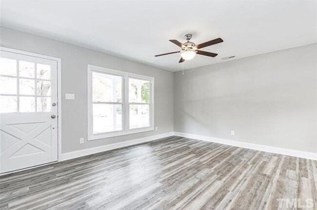 Photo - Gorgeous 3/1 Renovated single family home in SE Raleigh - Pet Friendly with Fenced-in Backyard!