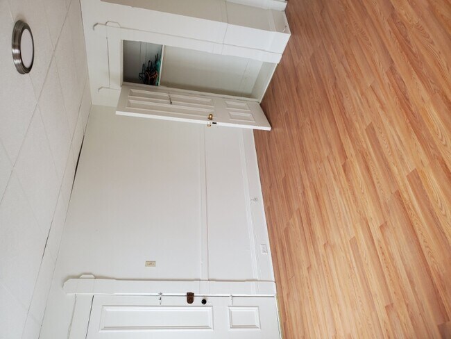 Photo - 492 Pine St Unit 2