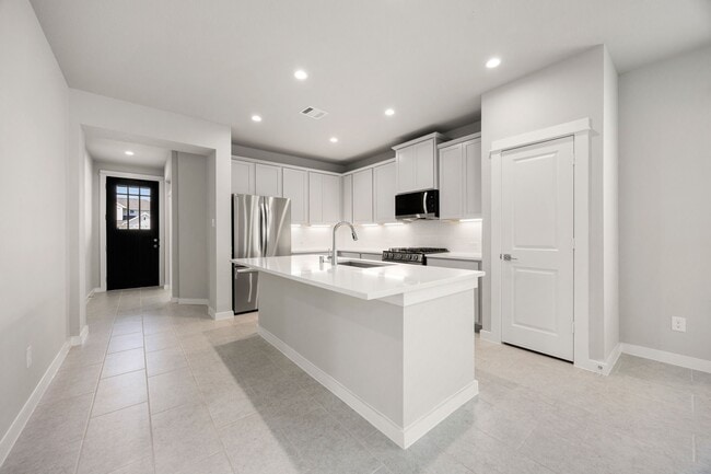 Photo - 33007 Carolyns Perfection Lp