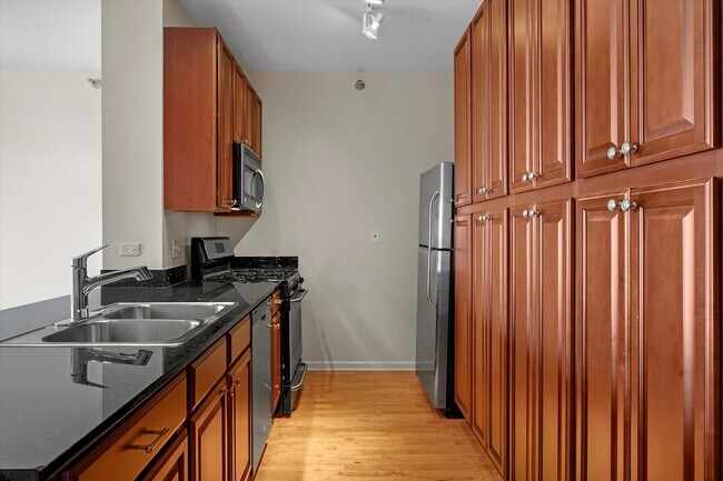 Photo - 1255 S State St Unit 1006