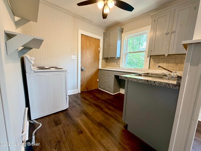 Photo - 668 Lindell Ave Unit 2