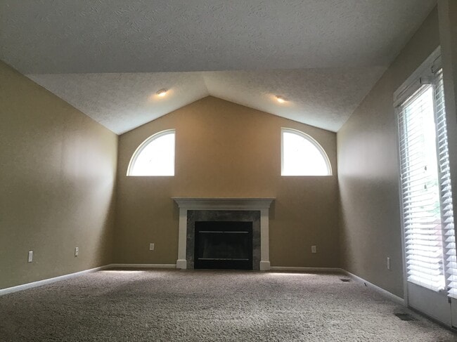 Photo - 6560 Copperleaf Ln