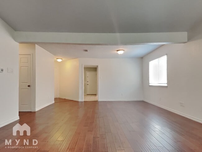 Photo - 9716 Meadowheath Dr