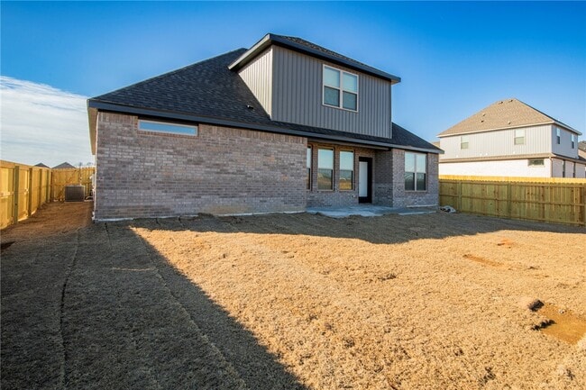 Photo - 6806 SW Orange Ave