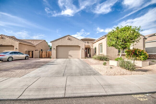 Photo - 2552 E Redwood Pl