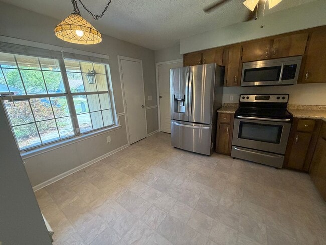 Photo - FOR RENT