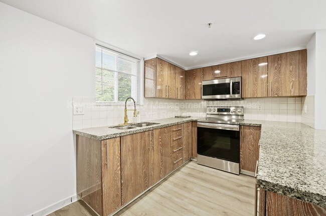 Photo - 651 NW 82nd Ave