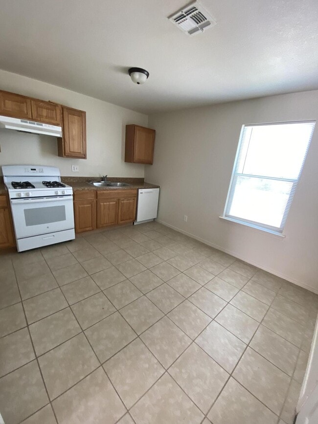 Photo - 3805 Moonlight Ave