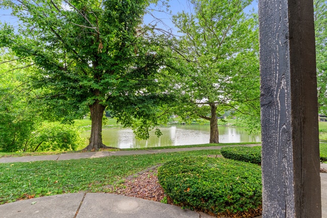 Photo - 15128 Quail Hollow Dr Unit 1S