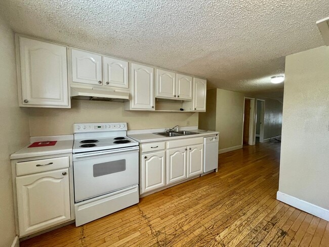 Photo - 1857 11th Ave Unidad B