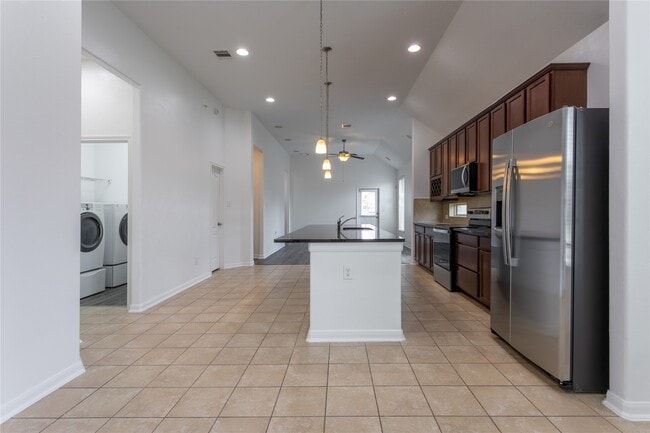 Photo - 3534 Goldleaf Trail Dr