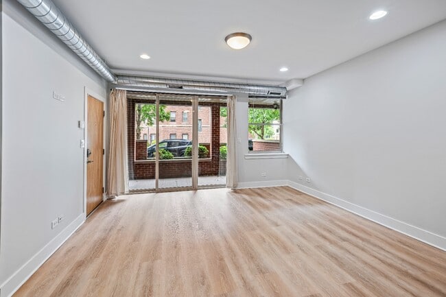 Photo - 1 Bedroom - Logan Square Available ASAP! Unit 1N