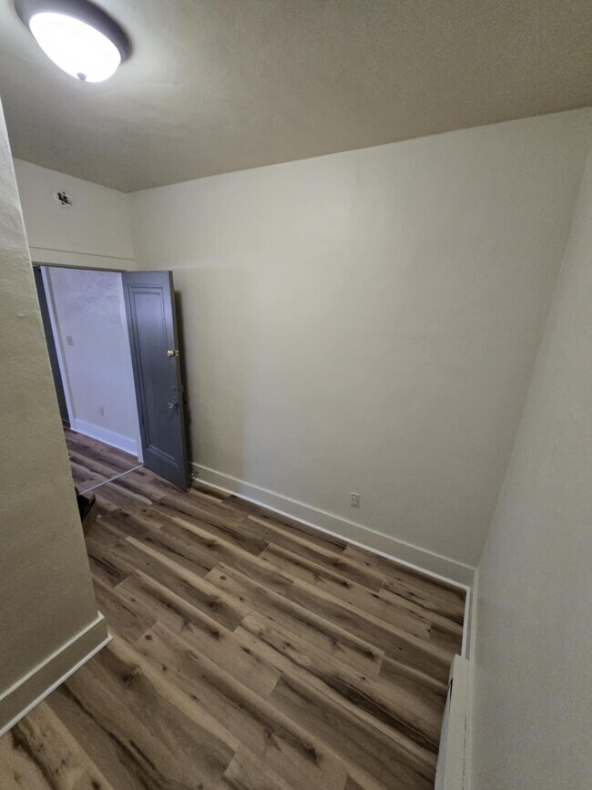 Photo - 15 S Stewart St Unit 202