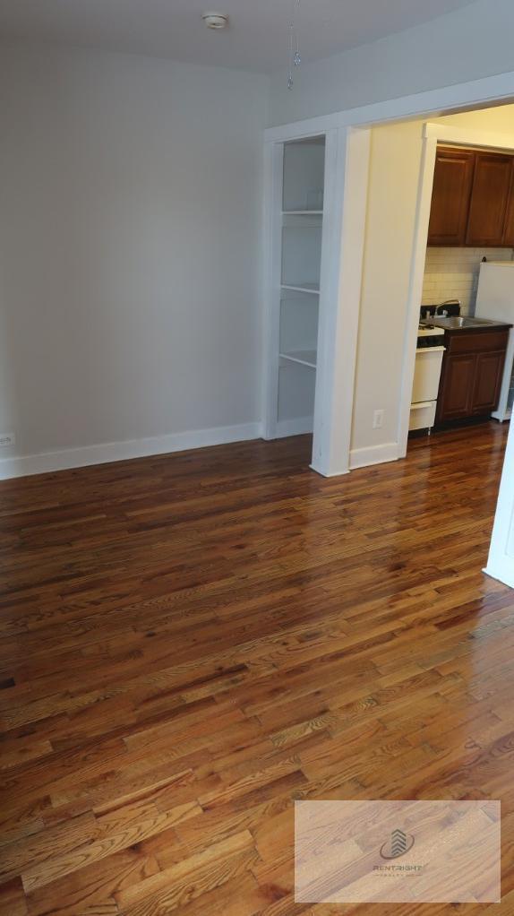 Photo - 4915 W Belle Plaine Ave Unit 4915-302