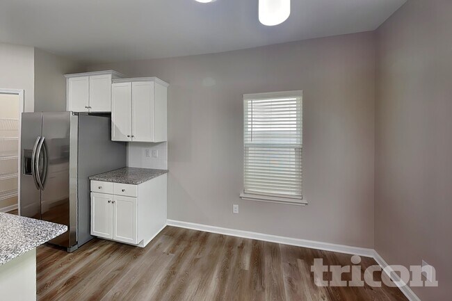 Photo - 111 Spring Knoll Dr