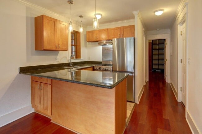 Photo - 215 17th Ave E Unit 10