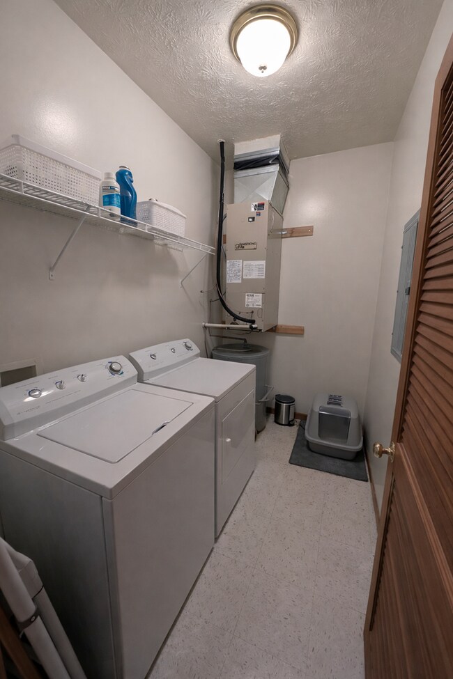 Photo - Salisbury Place