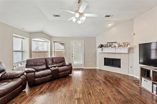 Photo - 5600 Buckskin Dr