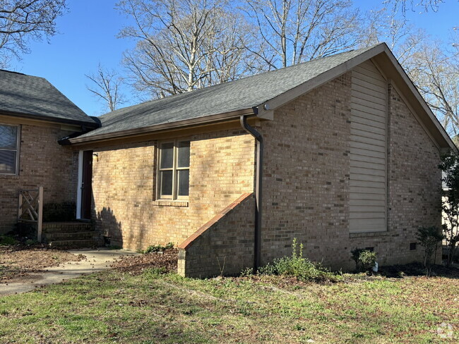 Building Photo - 4701-C Hollwell Court, Raleigh Unit C Rental