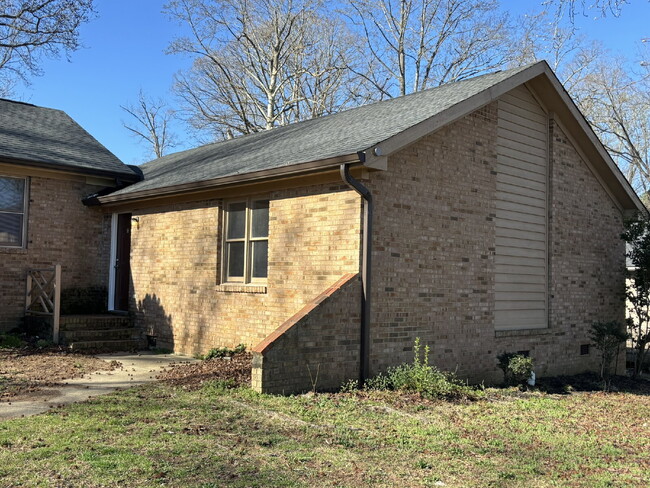 4701-C Hollwell Court, Raleigh - 4701-C Hollwell Court, Raleigh Apartment Unit C