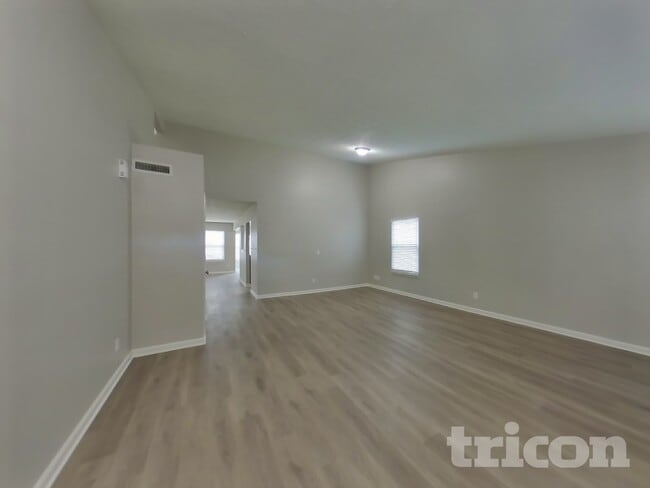 Photo - 1233 River Ridge Dr