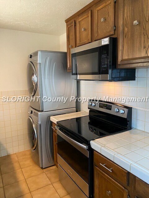 Photo - AVAILABLE MARCH - Updated Cambria Duplex Near Beach - 2 Bedroom / 2 Bathroom