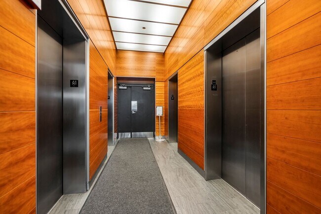 Photo - 1720 S Michigan Ave