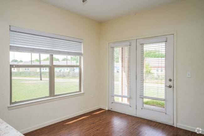 4BR, 2BA - 1,436SF - Dining Room - Austin Village