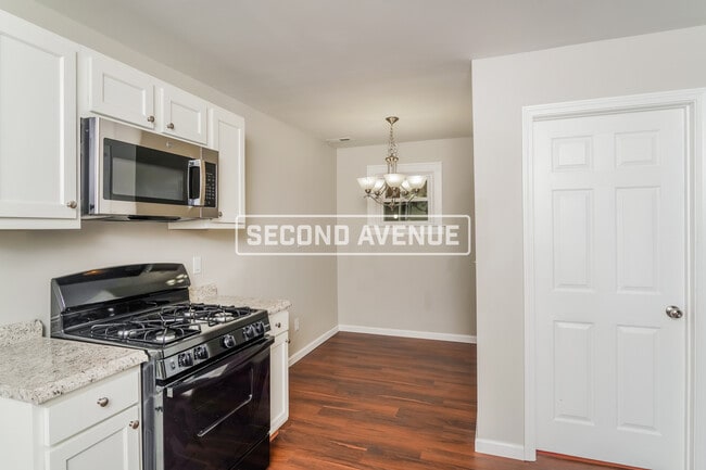 Photo - 3030 Greenwood Ave