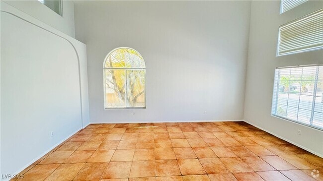Building Photo - 1586 Peaceful Pine St Rental