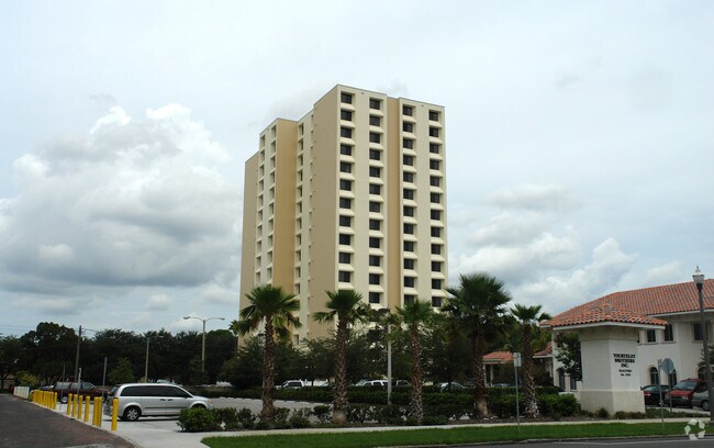 Photo - Peterborough Apartments