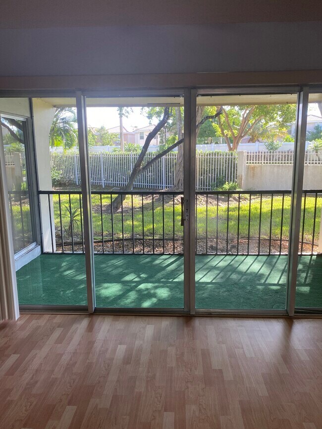 Photo - 3900 Inverrary Blvd Condo Unit e2